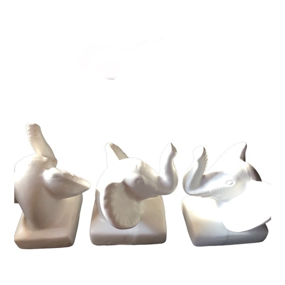 2 ceramic Elephant head decor stand in white‎ & black new - Picture 5 of 8